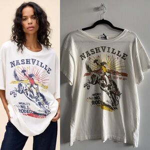 L NEW Daydreamer Nashville Days Tour T-shirt